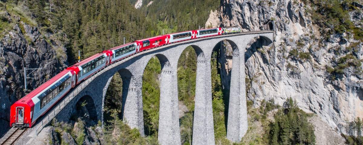 Glacier Express crossing the Landwasser viaduct