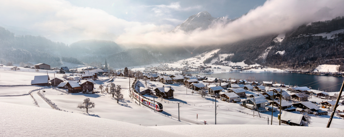 Lungern Lucerne-Interlaken Express Winter