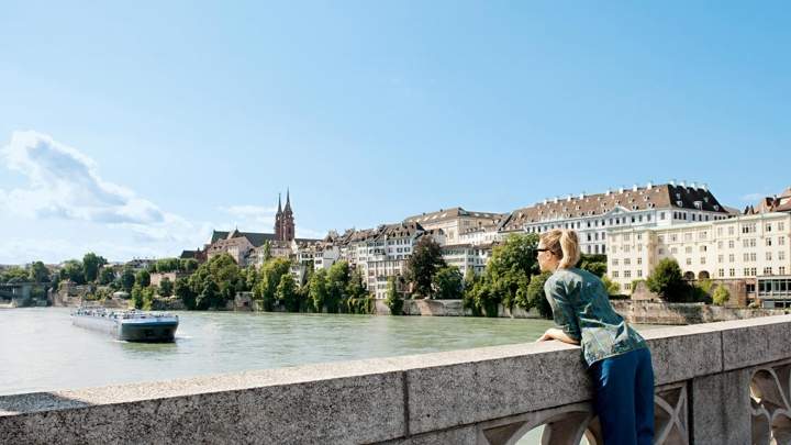 Blick auf den Rhein in Basel