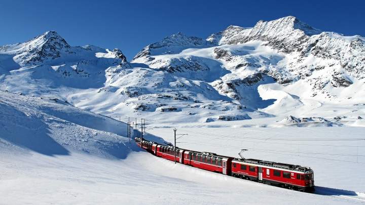 Bernina Express Lago Bianco Winter