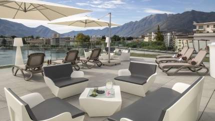 Hotel & Lounge Lago Maggiore balcony