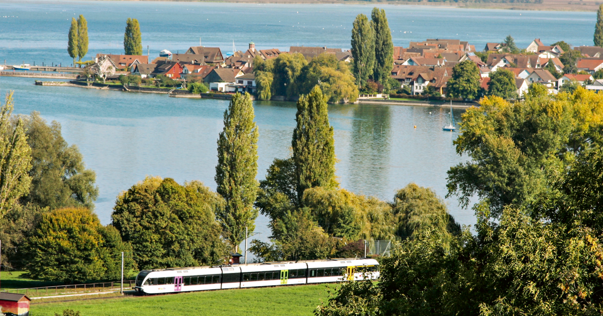 Grand Train Tour Of Switzerland - Stunning Waters | Switzerland Travel ...