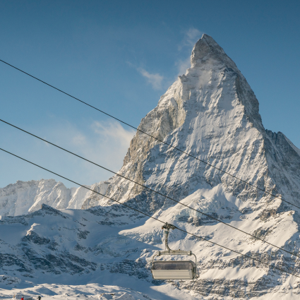 Das Matterhorn bei Zermatt im Winter.