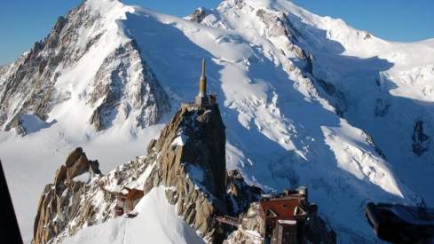 Chamonix Aiguille du Midi im Sommer auf einem Ausflug
