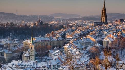 Die Hauptstadt Bern im Winterkleid