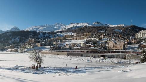 Panoramablick St. Moritz Winter