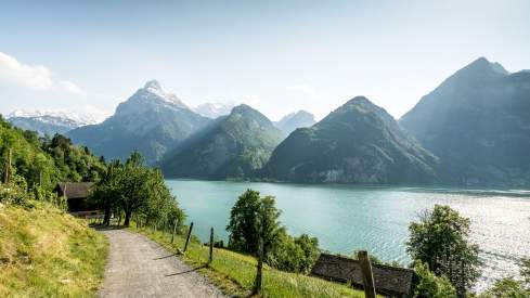 Sisikon Tellskapelle Weg der Schweiz