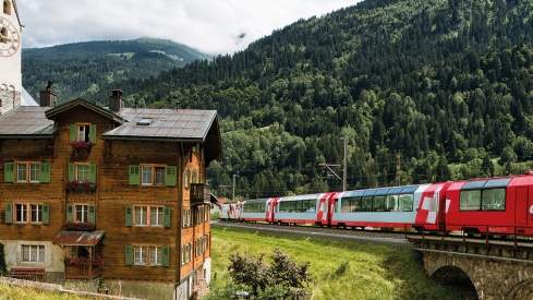 The Glacier Express in the Grisons in Summer.