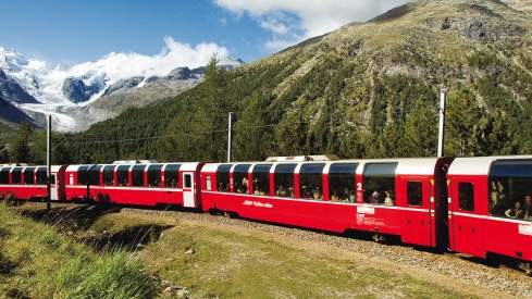 Bernina Express der Rhaetischen Bahn