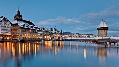 Lucerne Winter Panorama Kappelbrücke 2280x1284