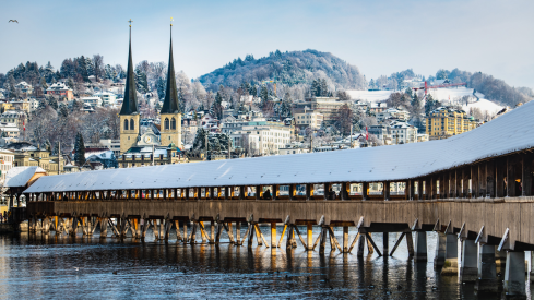 Lucerne Chapel Bridge winter